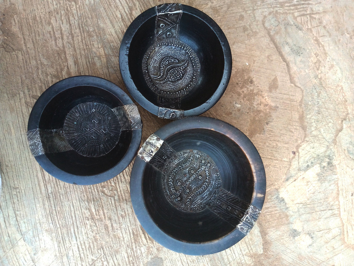 Set of 3 Handmade Wooden Bowls From Africa